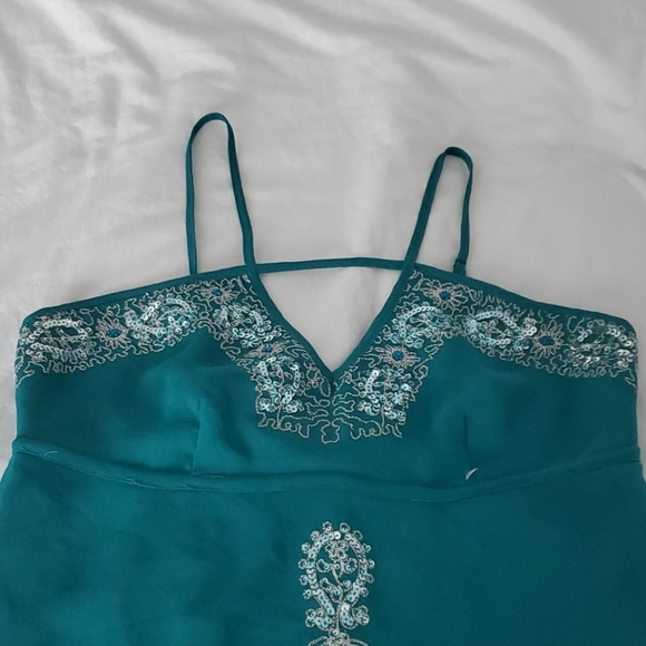 DYNAMITE turquoise top - Picture 2 of 4